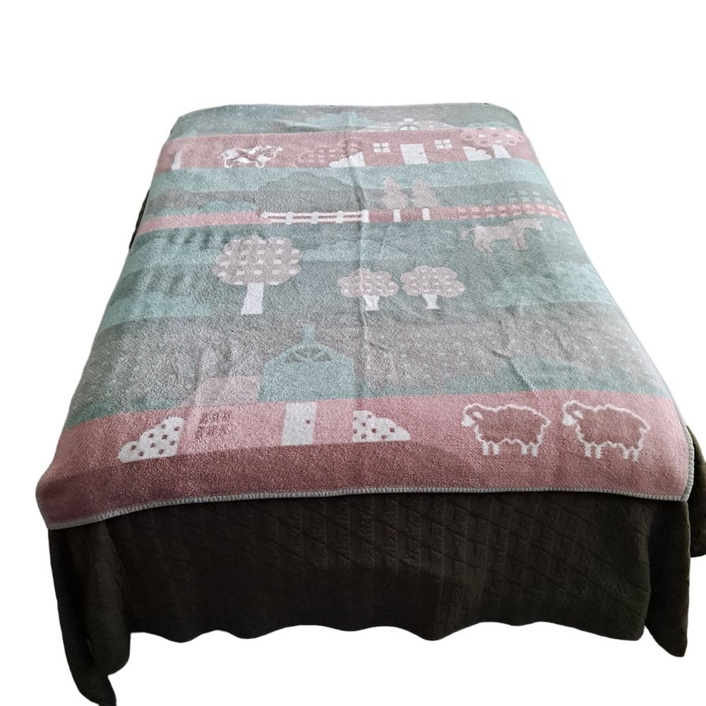 Mora Throw Blanket Sheep Farm House Horses Cows Country 55” x 73” Reversible